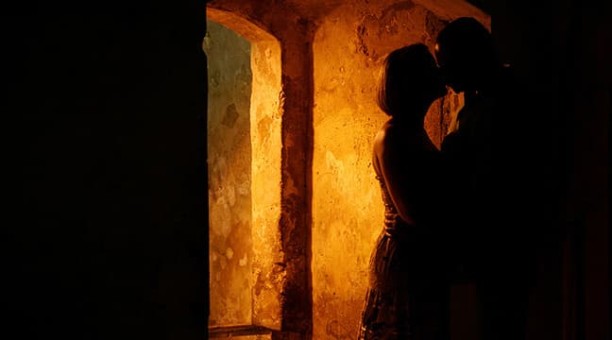 Kiss at El Morro tunnel