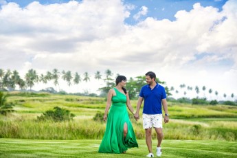 couple walking through the countryside at Royal Isabela