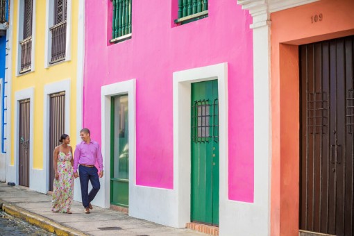 Engagement session in Old San Juan streets, Puerto Rico