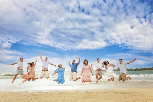 Families, brothers, sisters, and maternities' session in different beaches Puerto Rico