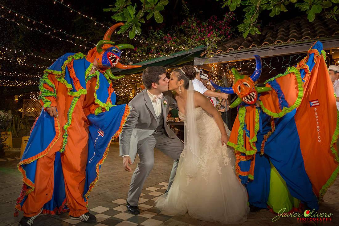 La fiesta fue adornada con unos vejigantes y bailaron felices hasta el cansancio.